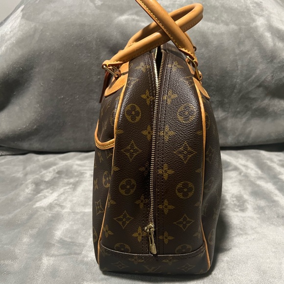 Authentic Louis Vuitton Monogram Deauville Bag - Very Good, Like New Condition - Picture 3 of 12